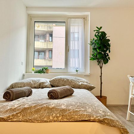 Stylish Schoenbrunn Apartments With Free Parking Viena Exterior foto